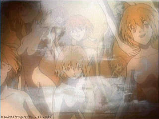 Un fotogramma della scena dei cloni di Rei nella vasca a cui sono state giustapposte delle immagini, successivamente rimosse
